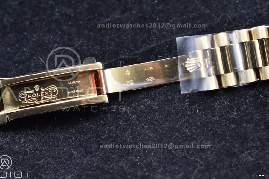 President Gain Markers Bracelet Roman DayDate Green on V A3255 904L Dial Weight GMF EasyMatch YG Steel 754 40 0707